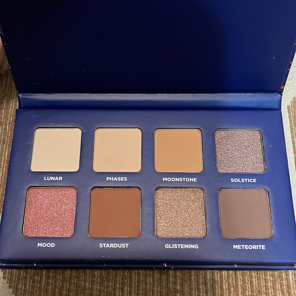 Ulta lot makeup - Picture 3 of 6